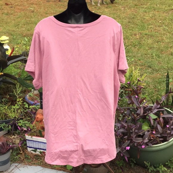 🌸NWT Awesome Size 2X V-Neck Activewear Tee Closet Must Have & So Fun To Wear 🌸 - Picture 5 of 7